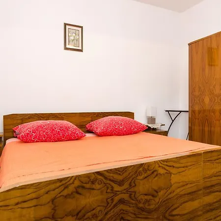 Unique Apartamento *